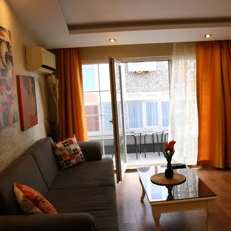 Apartahotel The Estambul